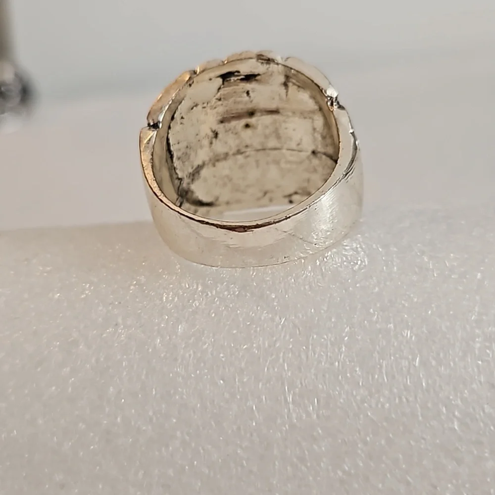 PIRATE SKULL W/ Rhinestones Size 14 Silvertone Ring